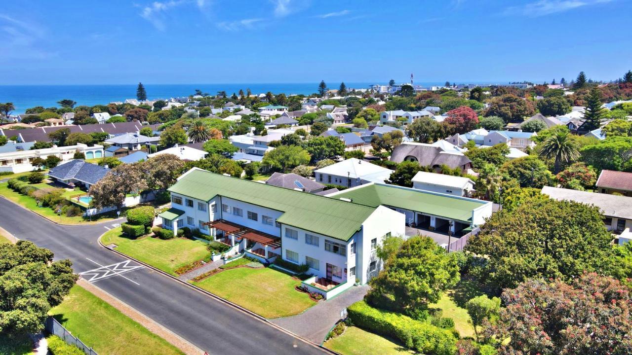 Fairway Holiday Accommodation Hermanus Exterior photo